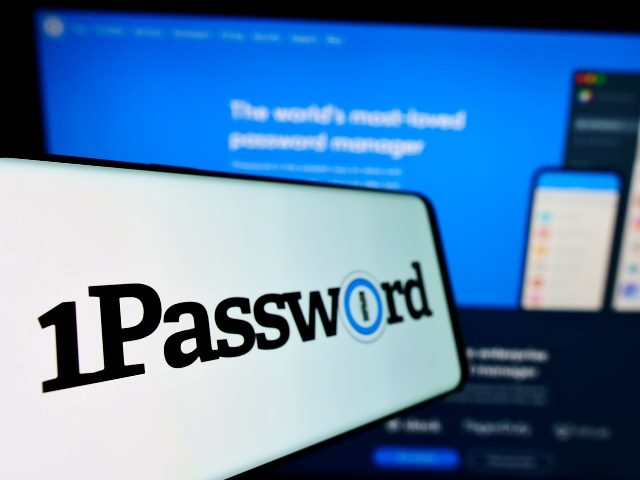 Безплатна ли е версията на 1 password 8?

